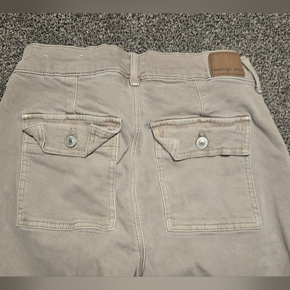 American Eagle Khaki Jeans, Women Size 4, Cargo Wide Leg Skater jeans Flat Front - Picture 11 of 12